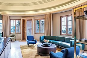 Hotel Cafe Royal, London