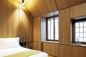 Hotel Cafe Royal, London