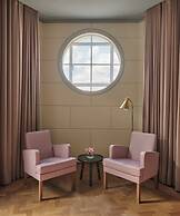 Hotel Cafe Royal, London