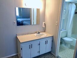 Rideau Oceanfront Motel