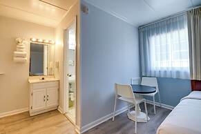 Rideau Oceanfront Motel