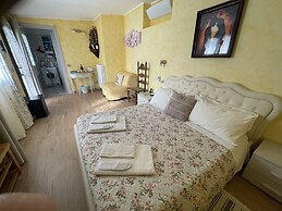 HOTEL DIFFUSO IL PORTICHETTO VEZIO PERLEDO