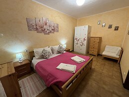 HOTEL DIFFUSO IL PORTICHETTO VEZIO PERLEDO