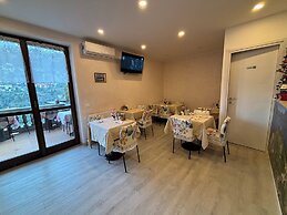 HOTEL DIFFUSO IL PORTICHETTO VEZIO PERLEDO