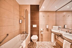 KYRIAD PRESTIGE MULHOUSE - Basel