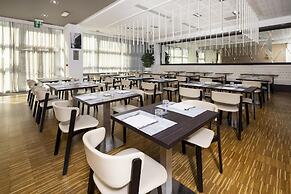 Best Western Premier CHC Airport