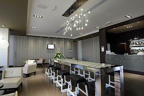 Best Western Premier CHC Airport