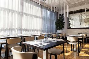 Best Western Premier CHC Airport