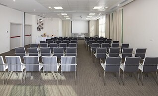 Best Western Premier CHC Airport