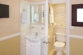 Balmoral House Hotel