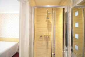 Balmoral House Hotel