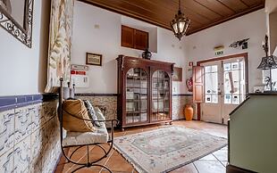 Casa de Sao Thiago d' Obidos