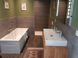 The Townhouse Bed & Breakfast