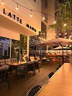La Brisa Hotel