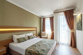 La Brisa Hotel
