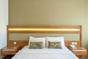 La Brisa Hotel