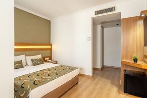 La Brisa Hotel