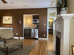 Showers Inn