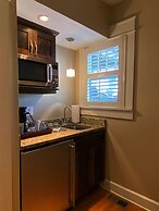 Showers Inn