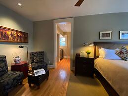 Showers Inn