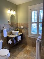Showers Inn