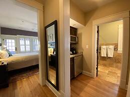 Showers Inn