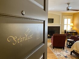 Showers Inn
