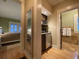 Showers Inn