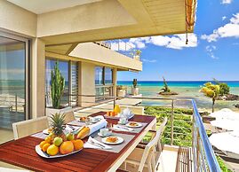 Bon Azur Beachfront Suites & Penthouses with LOV