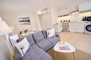 Bon Azur Beachfront Suites & Penthouses with LOV