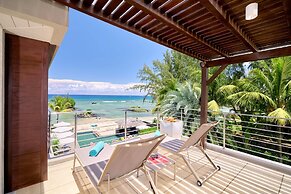 Bon Azur Beachfront Suites & Penthouses with LOV
