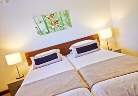 Bon Azur Beachfront Suites & Penthouses with LOV