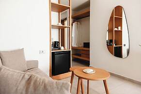 Batis Aero Beachfront Wellbeing Hotel