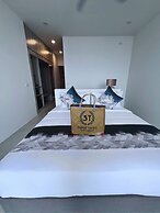 Three Trees Samui Resort - Sarocha Villa