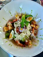 Three Trees Samui Resort - Sarocha Villa