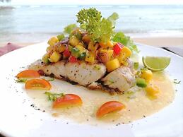 Three Trees Samui Resort - Sarocha Villa