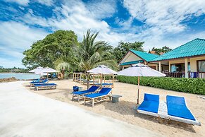 Three Trees Samui Resort - Sarocha Villa