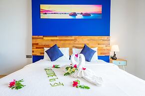 Three Trees Samui Resort - Sarocha Villa