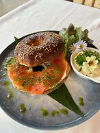 Three Trees Samui Resort - Sarocha Villa