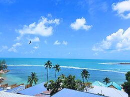 Three Trees Samui Resort - Sarocha Villa