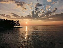 Three Trees Samui Resort - Sarocha Villa
