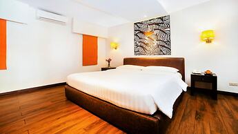 Court Meridian Hotel and Suites