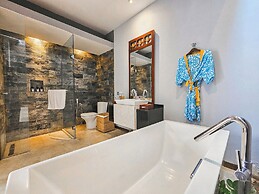 SEMINYAK ICON by Karaniya Experience