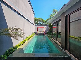 SEMINYAK ICON by Karaniya Experience