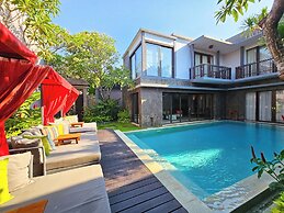 SEMINYAK ICON by Karaniya Experience