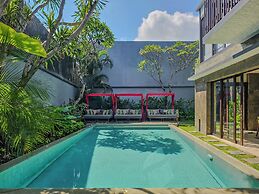 SEMINYAK ICON by Karaniya Experience