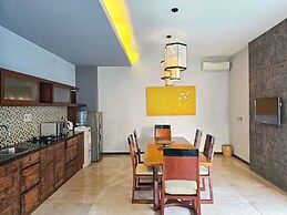 SEMINYAK ICON by Karaniya Experience