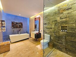 SEMINYAK ICON by Karaniya Experience