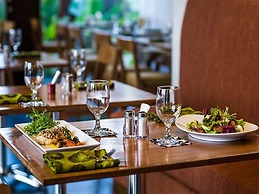 SEMINYAK ICON by Karaniya Experience