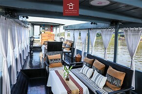 Victoria Xiengthong Palace